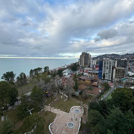 Colibri Apartment Batumi Exterior photo