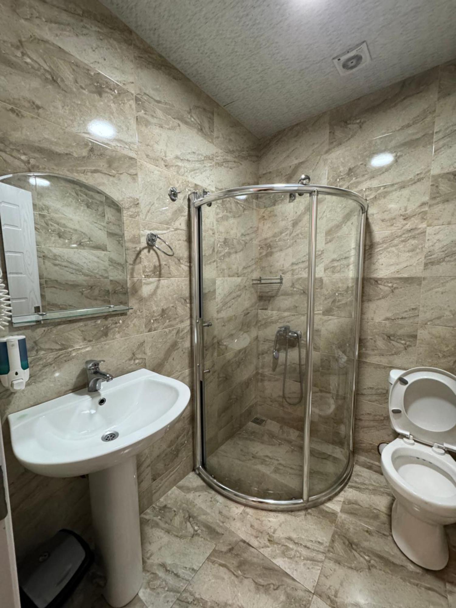 Colibri Apartment Batumi Exterior photo
