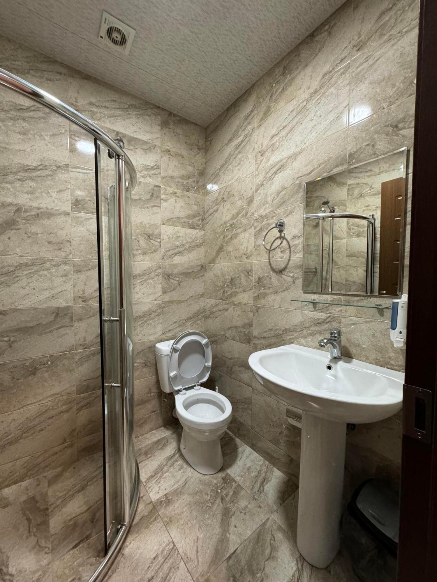 Colibri Apartment Batumi Exterior photo